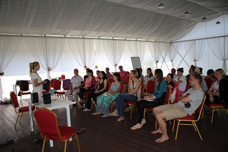 Описание: http://www.avtor-cr.by/image.php//media/ZOZH-2016/Festival12-ZOZH-2017-villa-condra.jpg?width=&height=&image=/media/ZOZH-2016/Festival12-ZOZH-2017-villa-condra.jpg